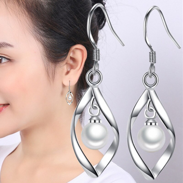 Simple Fashion Twisted Pearl Wave Long Tassels Drop Dangle Earrings