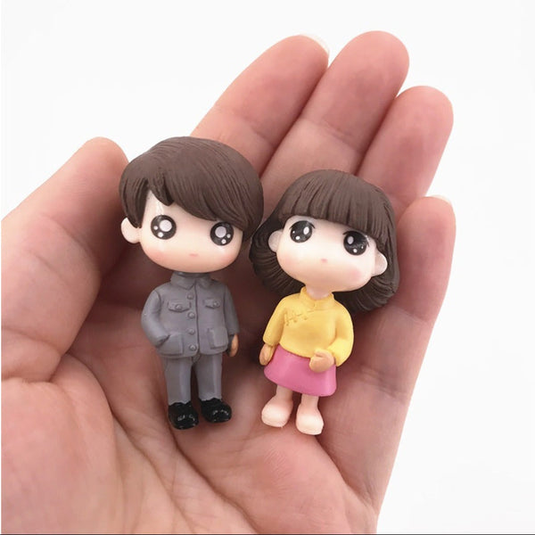 Boy Girl Couple Figurine Doll Miniature Ornaments Garden Dollhouse Decoration