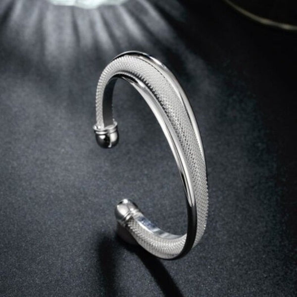 Diagonal Mesh Bracelet Fashion Modeling Silver