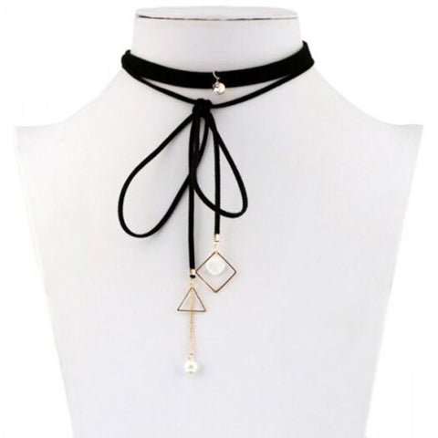Faux Pearl Rhinestone Triangle Choker Necklace Black