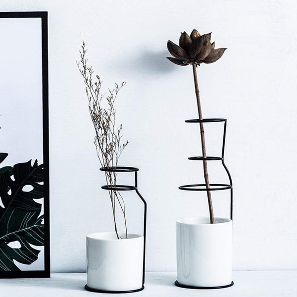 Black And White Nordic Iron Vase Home Decor
