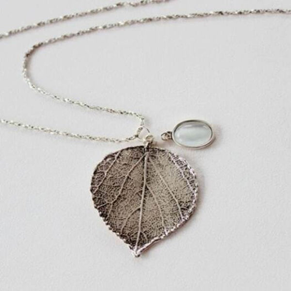 Retro Leaf Faux Opal Pendant Necklace Silver
