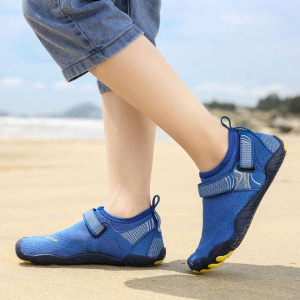Kids Water Shoes Barefoot Quick Dry Aqua Sports Boys Girls - Klein Blue Size Bigkid Us3 = Eu34