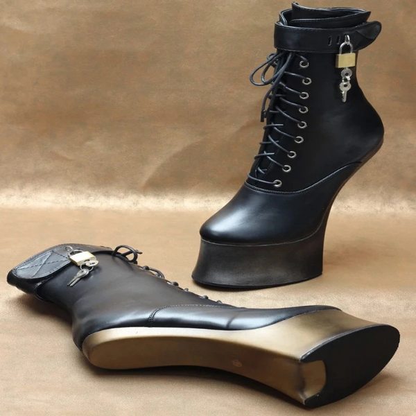 Novelty Horseshoe Ankle 18Cm High Hoof Heel Platform Lockable Strap Padlocks Women  Fetish Cosplay Shoes Boots