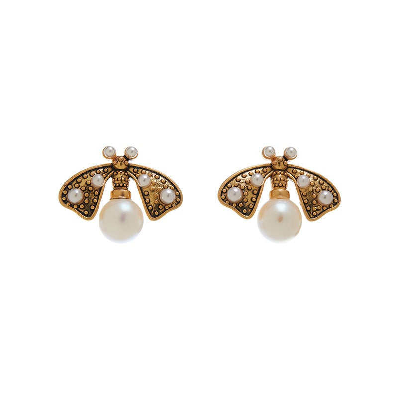 Veile Studios Middle Western Retro Three Dimensional Bee Ear Jewelry In 18K Gold Earrings