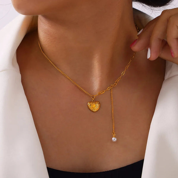Titanium Steel Imitation Pearl Heart Pendant Necklace Necklaces & Pendants