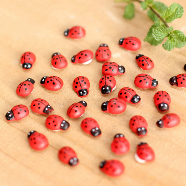 100Pcs Self Adhesive Mini Ladybug Micro Landscape Decor Diy Craft Sculptures & Figurines