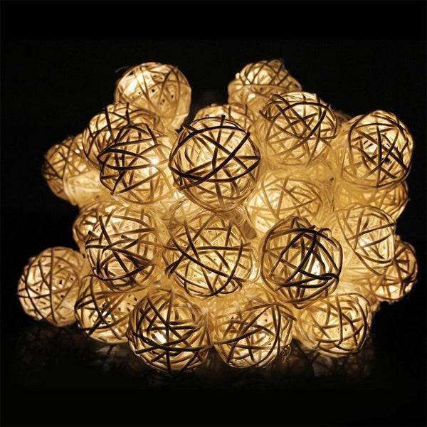 Indoor 2M / 6M Led Rattan Balls Battery Powered Decoration String Lights