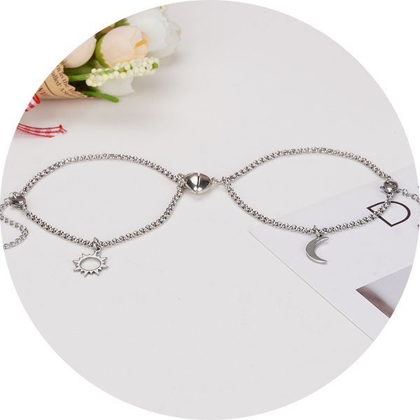 Veile Studios Heart Shape Lock Suction Couple Combination Bracelet Fashion Jewellery Bracelets