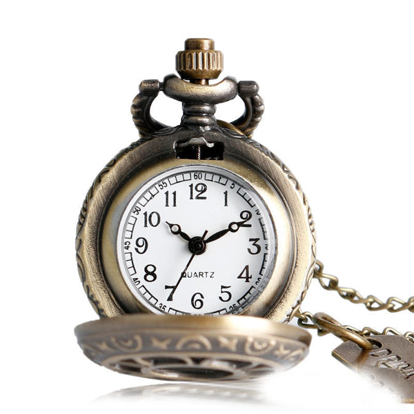 Veile Studios Small Alice Hollow Petal Pocket Watch With Pendant Rabbit Tag Alloy Design Pocket Watches