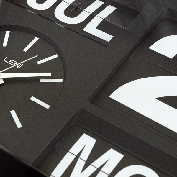 Banker's Wall Clock With Calendar Silent Analog Quartz Black 43 Centimetres Wall Clocks