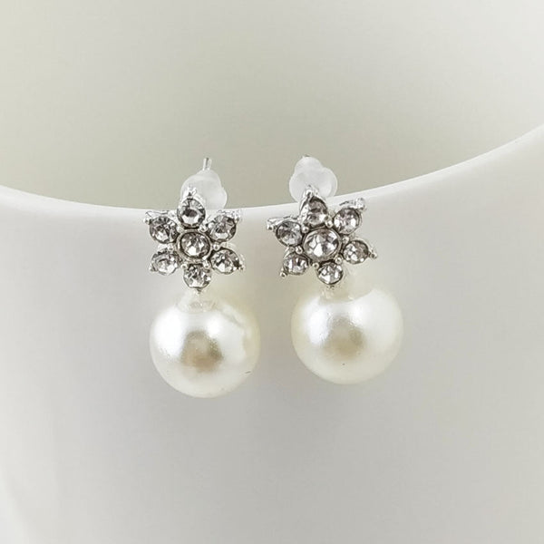 Veile Studios Ladies Creative Pearl Snowflake Alloy Fashion Jewellery For Women Earrings
