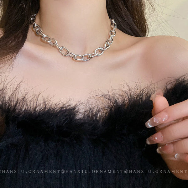 Veile Studios Personalized Geometric Pendant Necklace Temperament Sweater Chain Aluminium Necklaces & Pendants