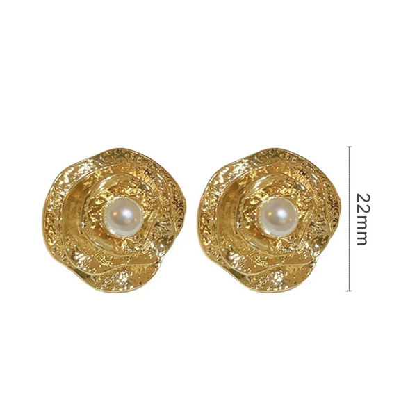 Veile Studios Silver Needle Middle Ages Flower Pearl Alloy Imitation Earrings