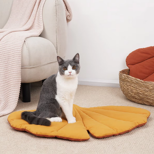 Elosung 1 Pcs Yellow Leaf Shaped Pet Sleeping Mat Durable Dog Floor Pad & Cat Bed For And Playtime Pet Beds