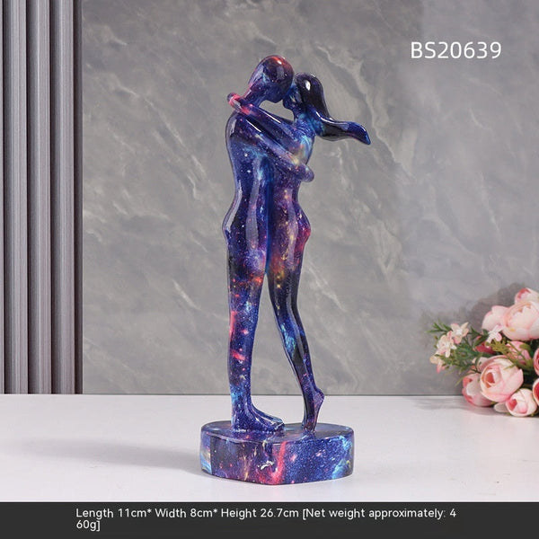 Home Water Transfer Printing Starry Sky Couple Kiss Hug Ornaments Plastic Resin Sculptures & Figurines