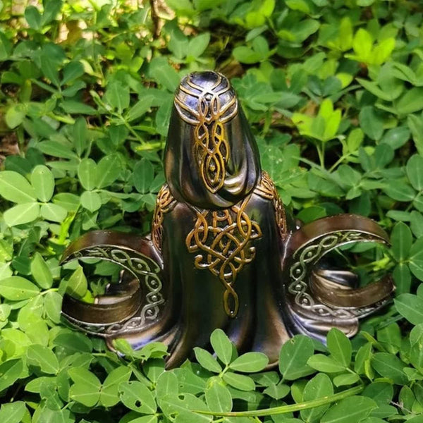 Gaia Resin Statue Mother Earth Goddess Art Figurine Garden Decor Ornaments & Statues