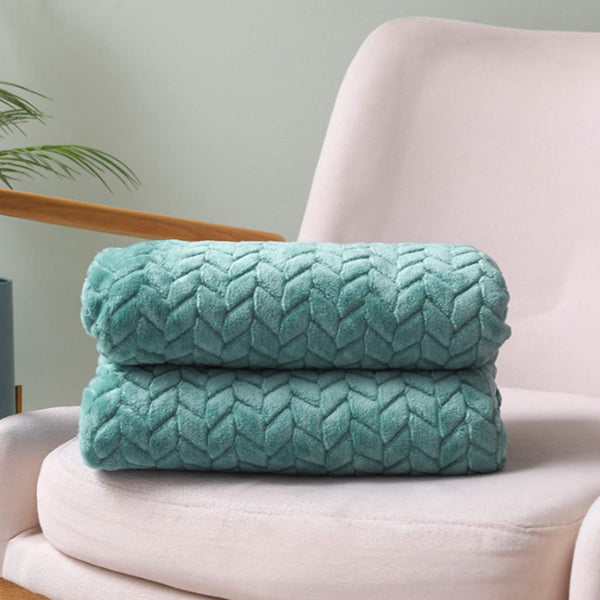 Comfeya Soft Leaves Pattern Flannel Fleece Throw Blanket Premium Quali Blankets