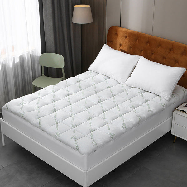 Thick And Breathable Natural Bamboo Mattress Topper Soft Quilted Bed Protector Mattress Toppers & Protectors