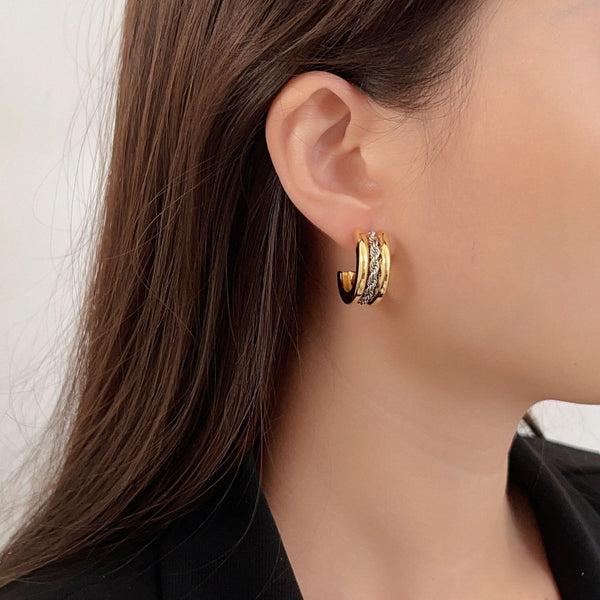 Veile Studios Knot Chain Female Niche Semi Circular Shaped High End Earrings