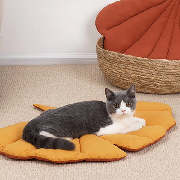 Elosung 2 Pcs Yellow Leaf Shaped Pet Sleeping Mat Durable Dog Floor Pad & Cat Bed For And Playtime Pet Beds