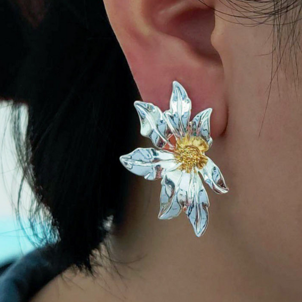Personalized Fashionable High End With Floral Design In Zinc Alloy Earrings