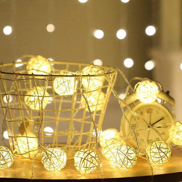 Indoor 2M / 6M Led Rattan Balls Battery Powered Decoration String Lights