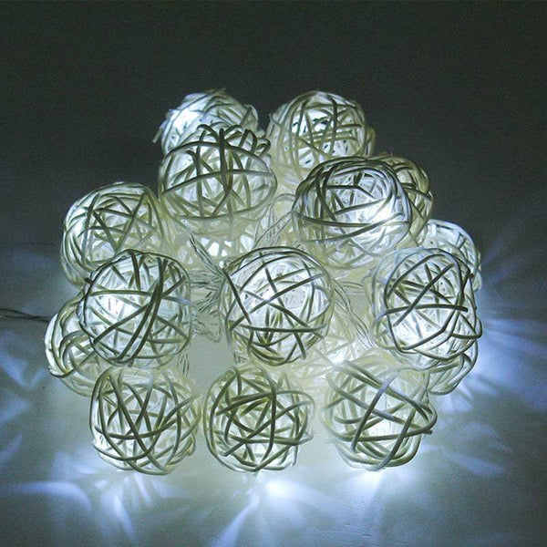 Indoor 2M / 6M Led Rattan Balls Battery Powered Decoration String Lights