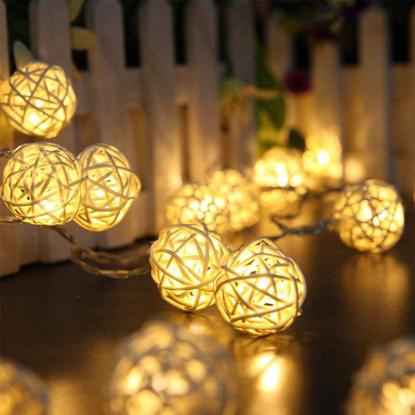 Indoor 2M / 6M Led Rattan Balls Battery Powered Decoration String Lights