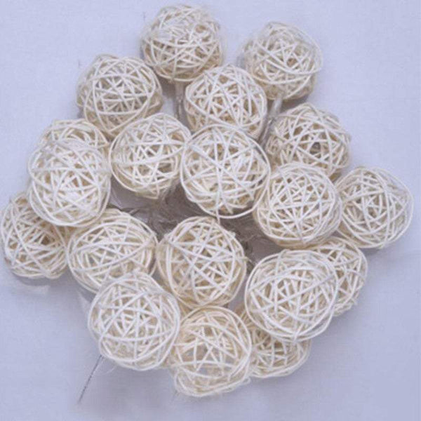 Indoor 2M / 6M Led Rattan Balls Battery Powered Decoration String Lights