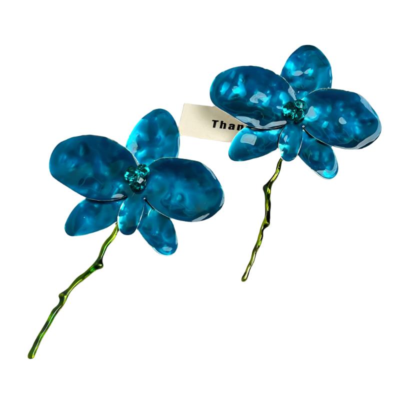 Veile Studios Enamel Drop Glaze Metal Large Flower For Artistic And Versatile Styling Earrings