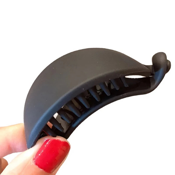 Sweet Banana Shape Hair Claws Women Girls Clips Ponytail Holder Hairpins Fashion Accessories Hair Accessories