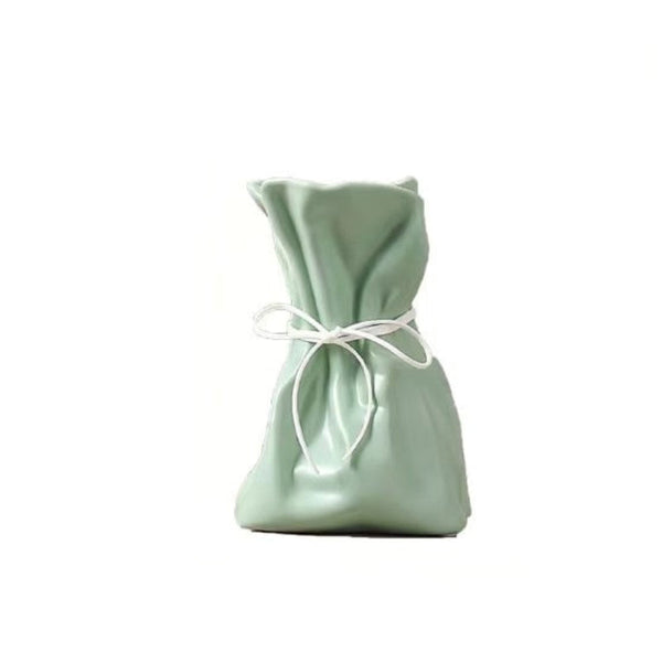 Resin Vase For Living Room And Dining Table Flower Arrangement Decorative Piece With Elegant Style Vases