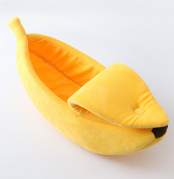 Cute Banana Shape Pet Bed Dog Cat Sleeping Nest Leads & Head Collars