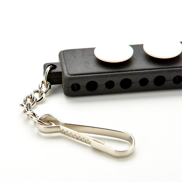 4Pcs Golf Accessories Tee Holder Carrier Tees With 3 Ball Markers Keychain Golf Tees