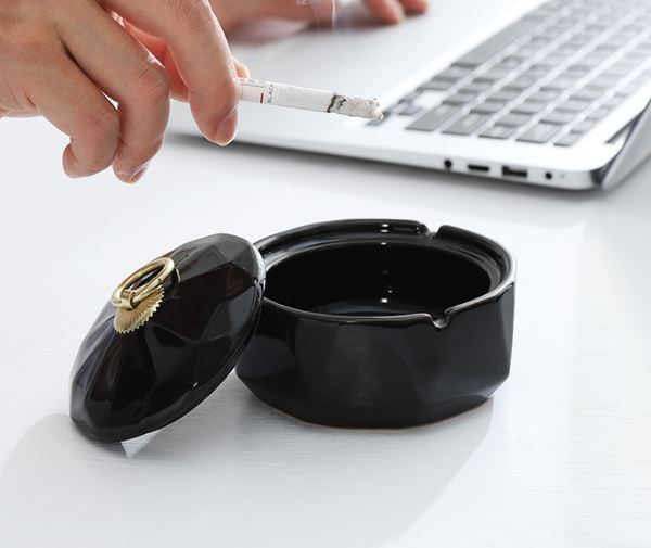 Simple Ashtray With Lid To Prevent Fly Suitable For Home And Office Use New Chinese Style Ceramic Living Room Decoration Creative Coffee Table. Ashtra
