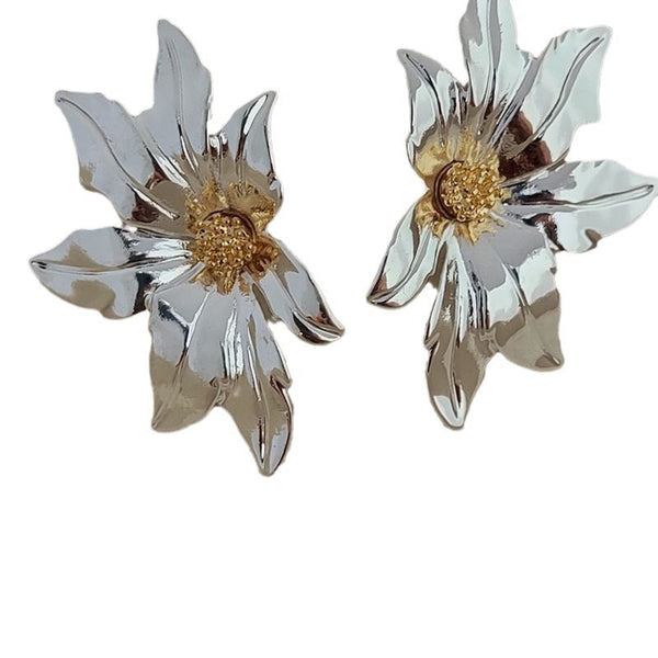 Personalized Fashionable High End With Floral Design In Zinc Alloy Earrings
