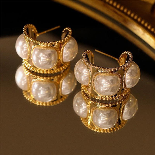Veile Studios C Shaped Pearl Elegant Hoop Women Ladies Accessories Earrings