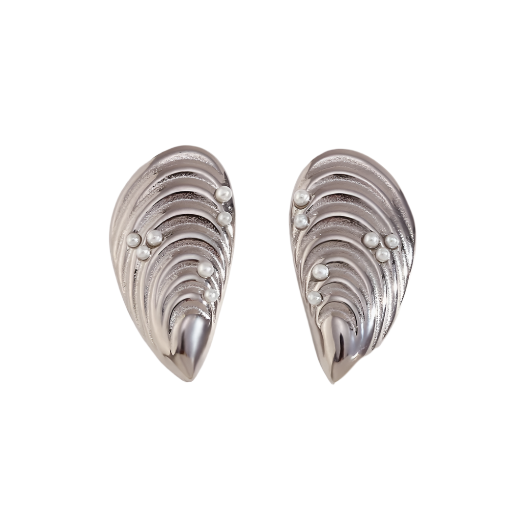 Veile Studios Shell Mussel Stainless Steel 18K Gold Plated Fashion Jewelry Earrings
