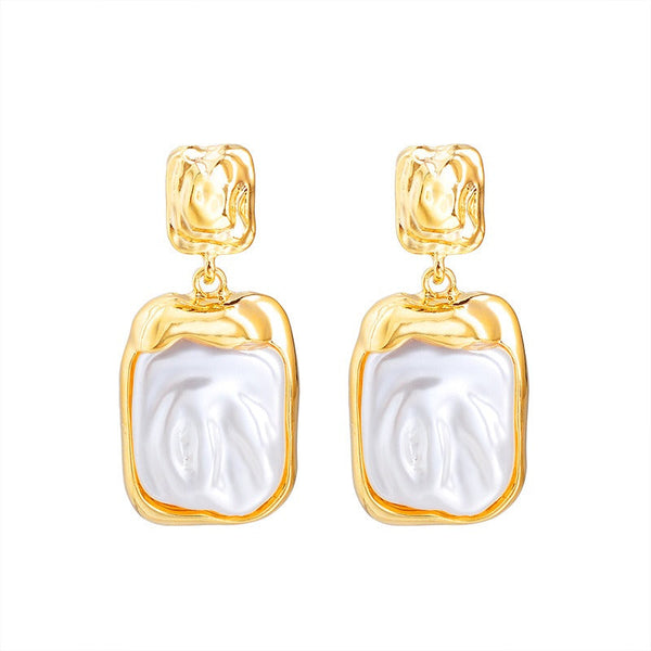 Veile Studios Elegant Square Pleated Light Luxury Niche Personality Retro Design Earrings