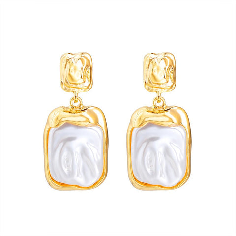 Veile Studios Elegant Square Pleated Light Luxury Niche Personality Retro Design Earrings