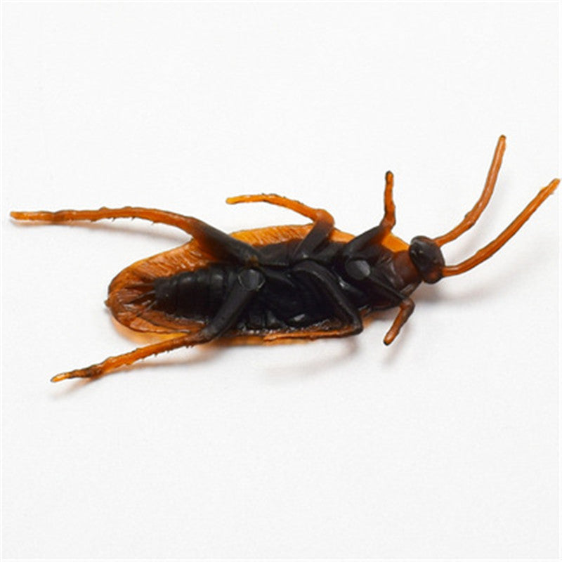 Simulated roach April Fool's Day Toy Shocking Fake roaches Realistic Teasing Little Qiang Party Gags & Tricks