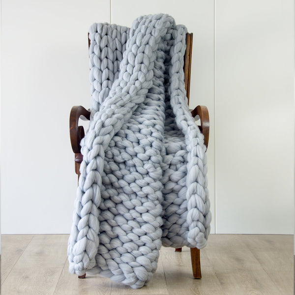 Hand Knitted Chunky Blanket Thick Acrylic Yarn Home Decor Throw Rug Grey Blankets