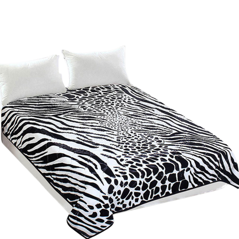 800Gsm Luxury Reversible Animal Mink Blanket Queen 200 X 240 Cm White Black Safari Blankets