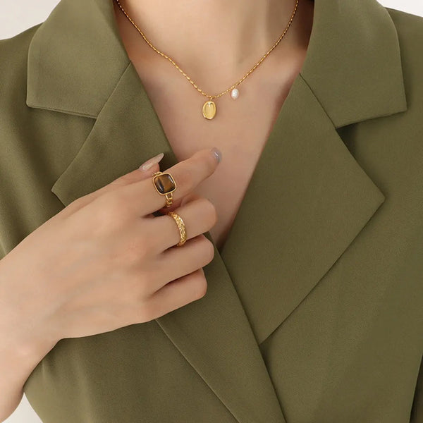 Elliptical Titanium Steel Necklace Collarbone Chain Womens Necklaces & Pendants