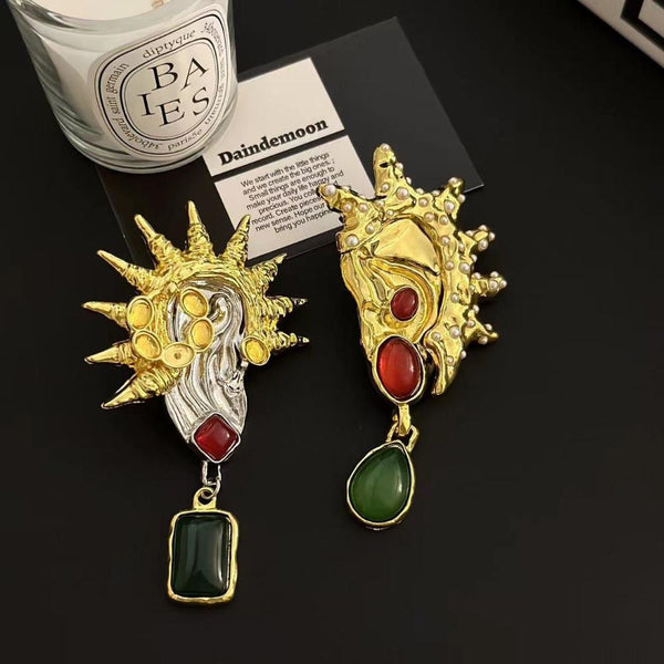 Veile Studios Gold Glazed For Women With Exaggerated Personality And Asymmetrical Design Earrings