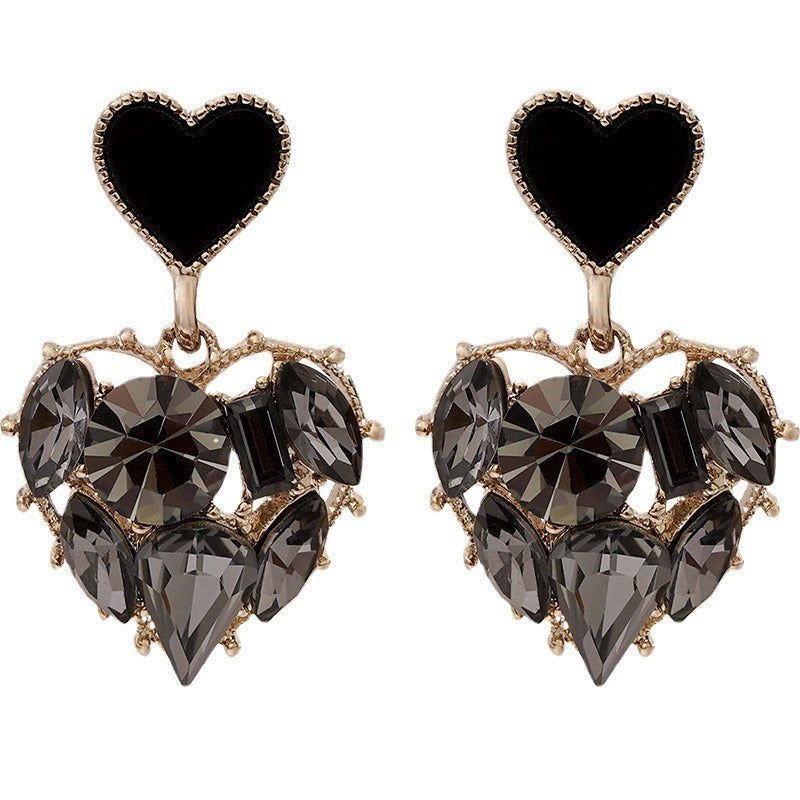 Veile Studios High Grade Black Heart Shaped For Women Fashion Commuting Style Earrings