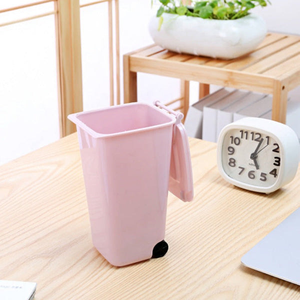 Multifunctional Plastic Storage Bin Desktop Trash Can With Wheel Pen Holders