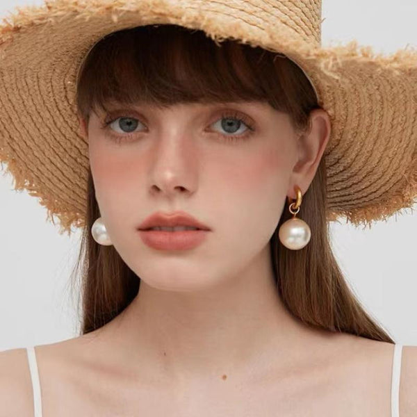 Veile Studios Retro Simple Pearl Girl High End Design Detachable European American Niche Earrings