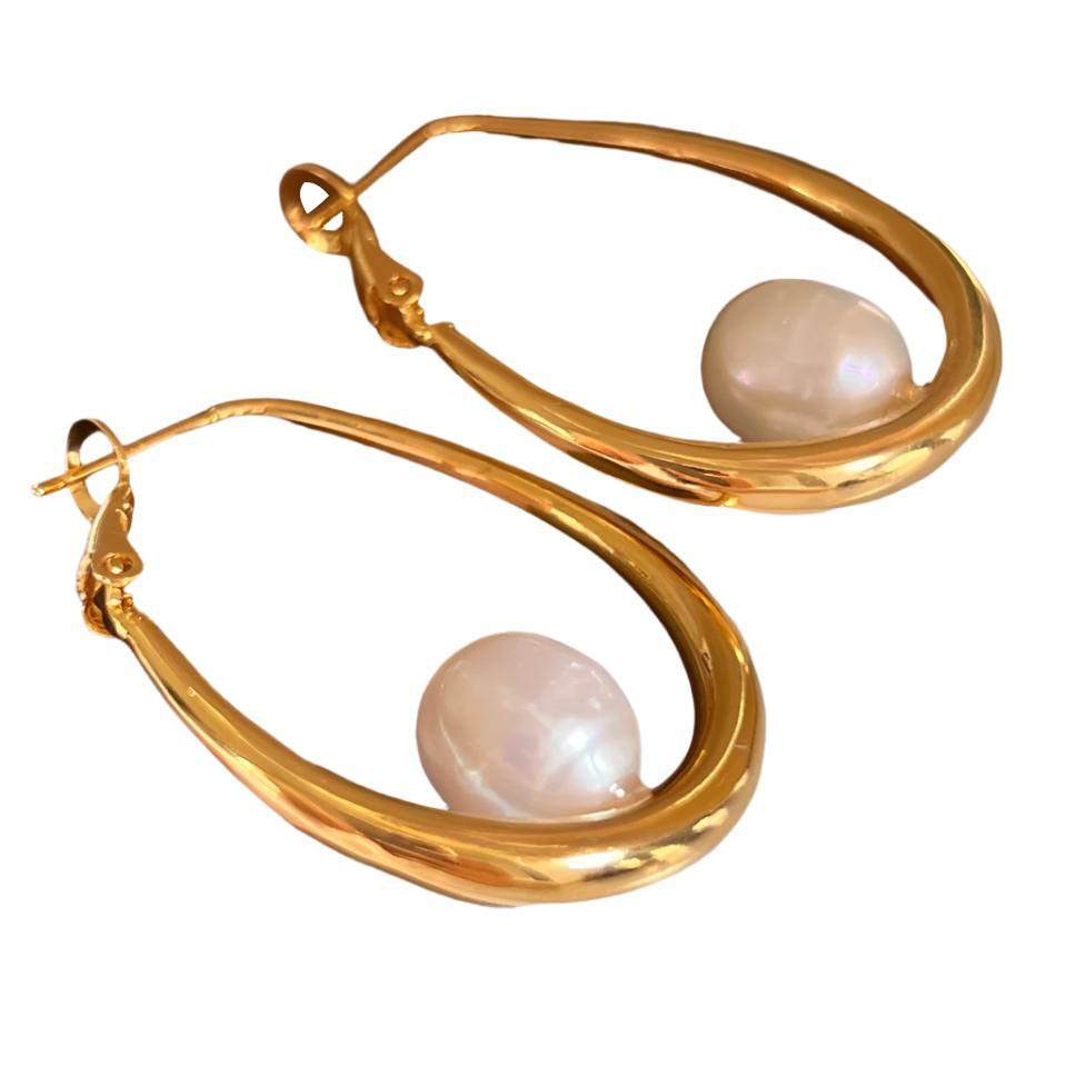 Veile Studios Large Oval Freshwater Pearl Fashion Commuting Copper Material Earrings